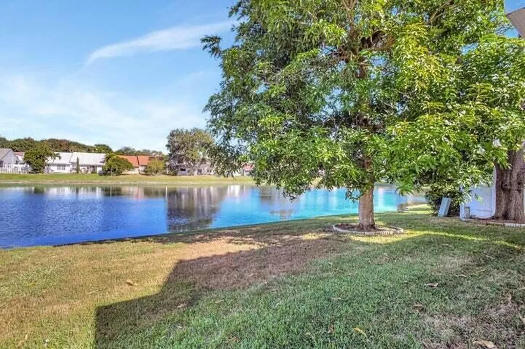10104 Country Brook Road Boca Raton FL 33428