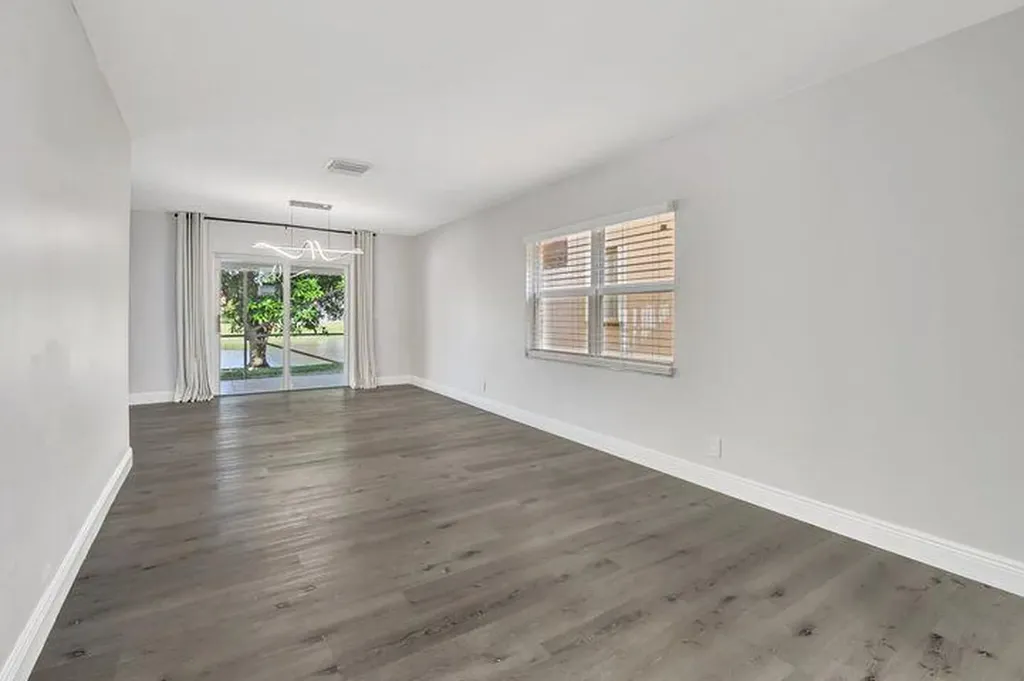 10104 Country Brook Road Boca Raton FL 33428
