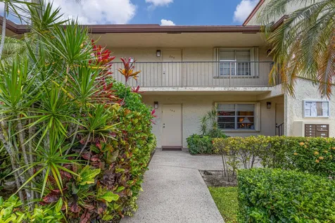 8751 Holly Court Tamarac FL 33321