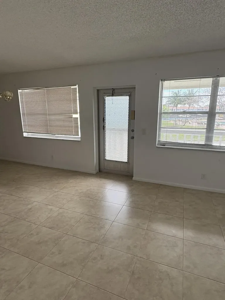 163 Somerset Crescent West Palm Beach FL 33417