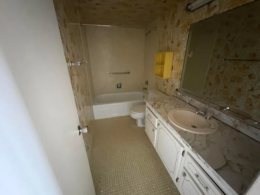 163 Somerset Crescent West Palm Beach FL 33417