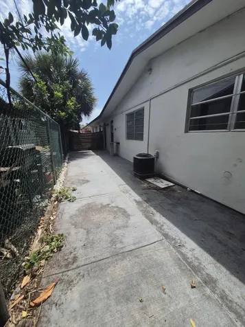 7221 Venetian Street Miramar FL 33023