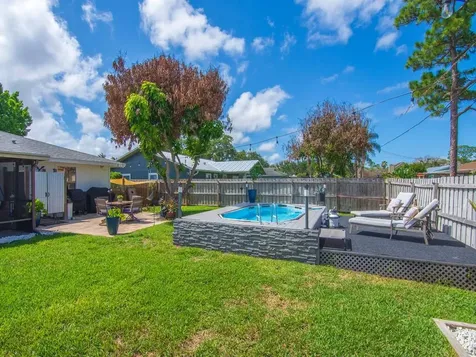 160 9th Court Vero Beach FL 32962