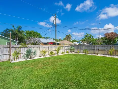 160 9th Court Vero Beach FL 32962