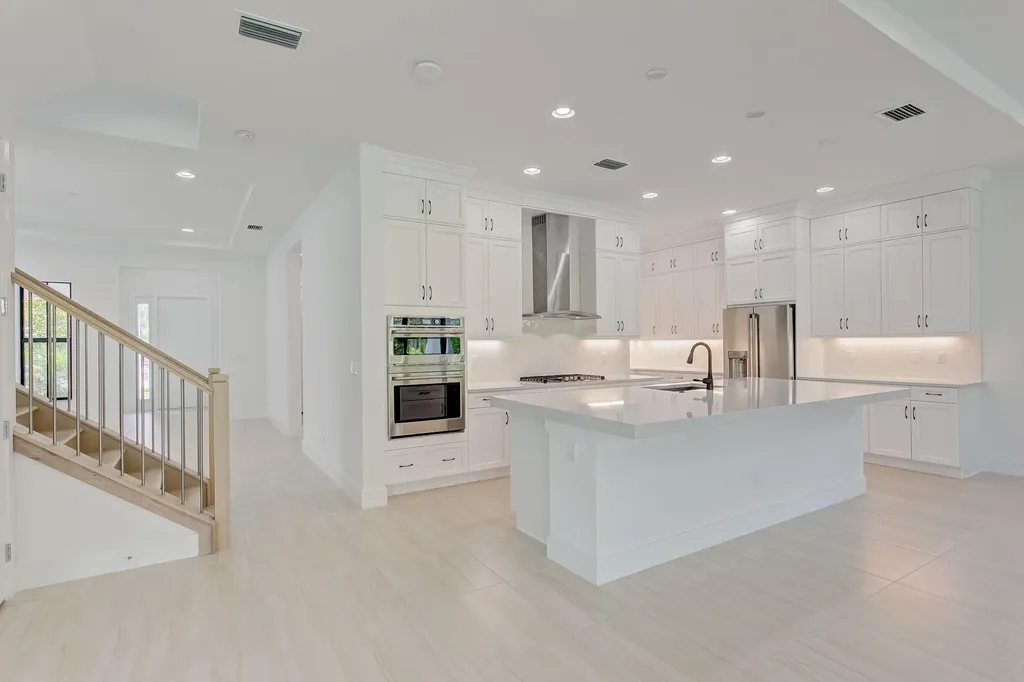 13559 Artisan Circle Palm Beach Gardens FL 33418