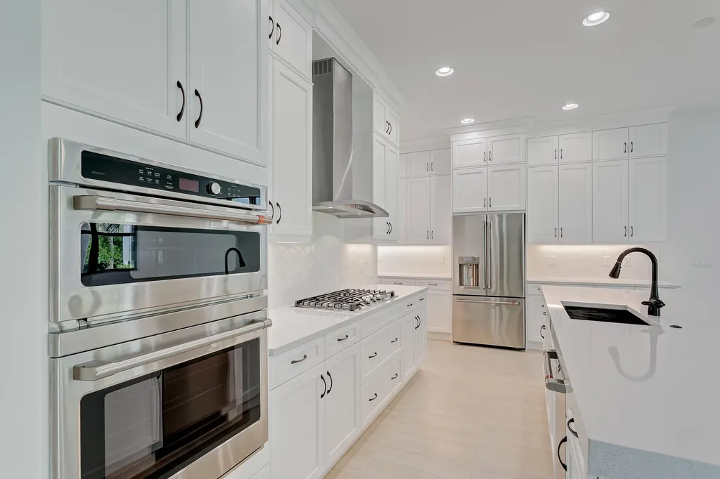 13559 Artisan Circle Palm Beach Gardens FL 33418