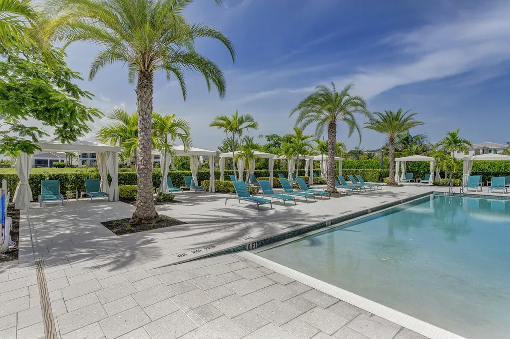 13559 Artisan Circle Palm Beach Gardens FL 33418