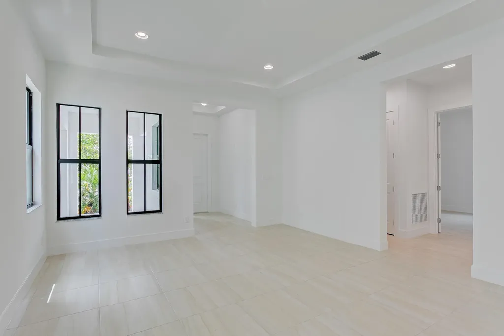 13559 Artisan Circle Palm Beach Gardens FL 33418