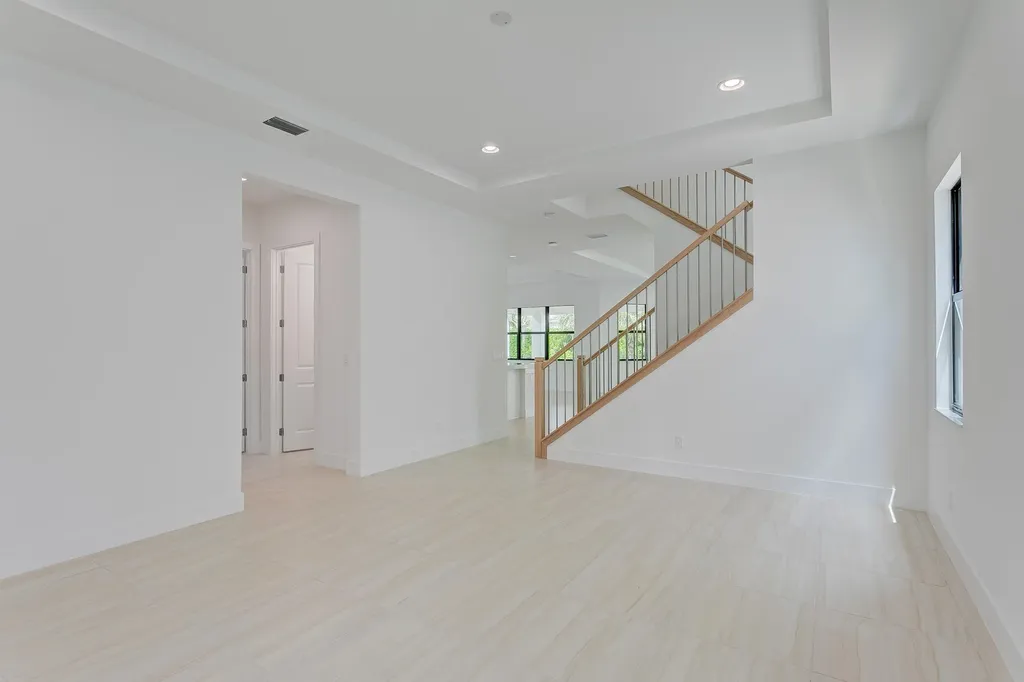 13559 Artisan Circle Palm Beach Gardens FL 33418