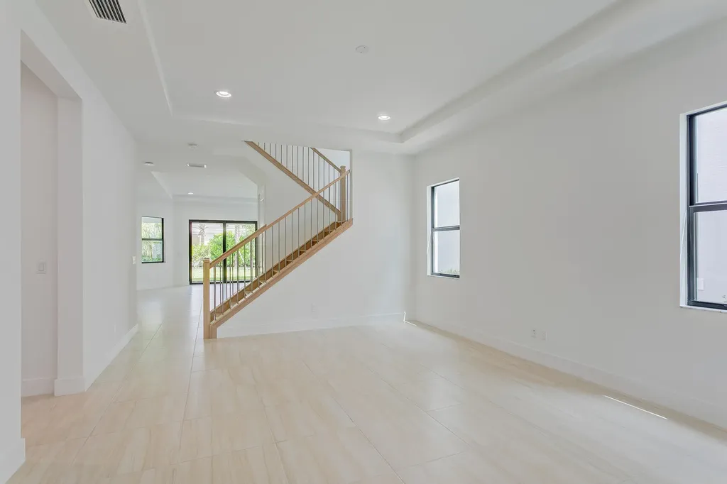 13559 Artisan Circle Palm Beach Gardens FL 33418