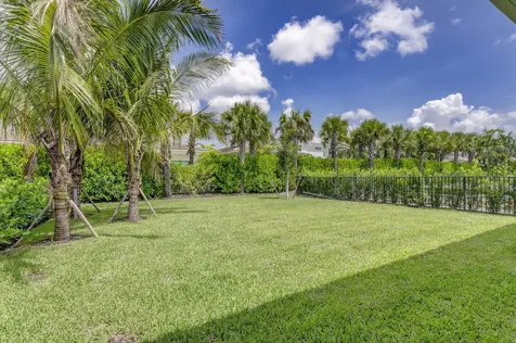 13559 Artisan Circle Palm Beach Gardens FL 33418
