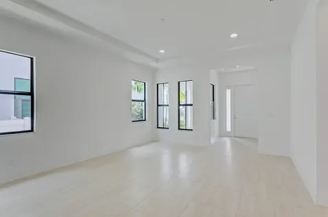 13559 Artisan Circle Palm Beach Gardens FL 33418