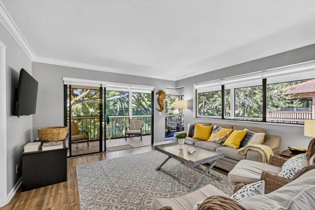 605 Brackenwood Cove Palm Beach Gardens FL 33418