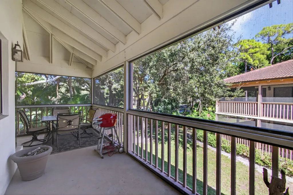 605 Brackenwood Cove Palm Beach Gardens FL 33418