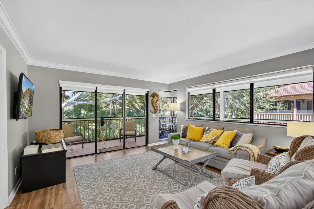 605 Brackenwood Cove Palm Beach Gardens FL 33418