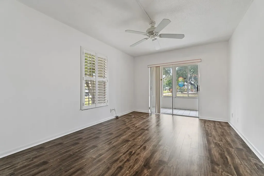 5570 Tamberlane Circle Palm Beach Gardens FL 33418