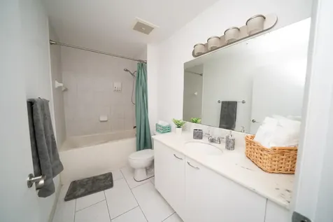 133 NE 2nd Avenue Miami FL 33132