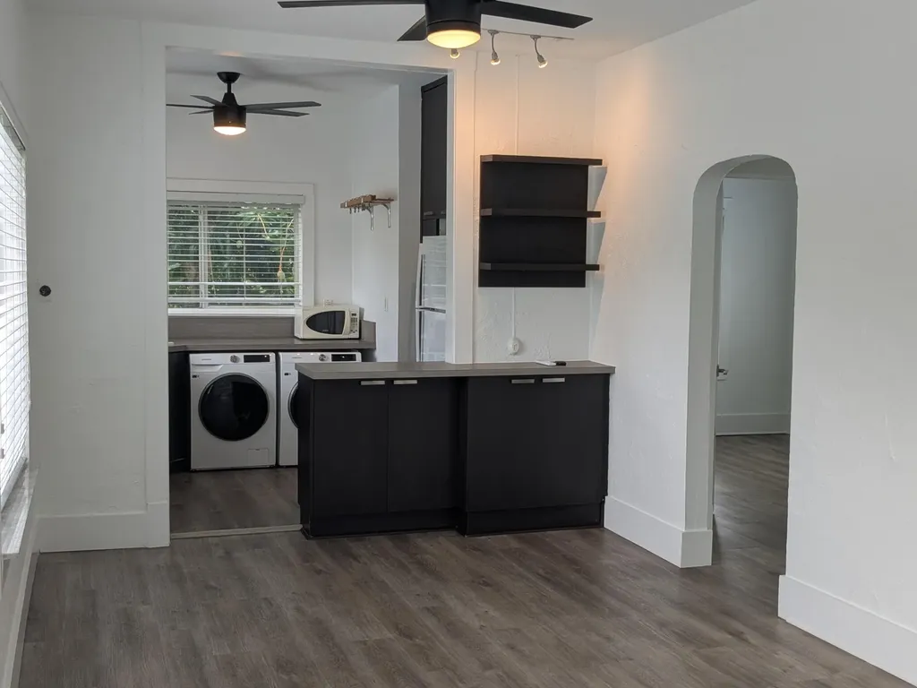 21 SE 11th Avenue Fort Lauderdale FL 33301