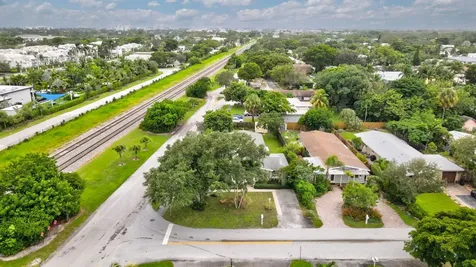 272 NE 13th Street Delray Beach FL 33444