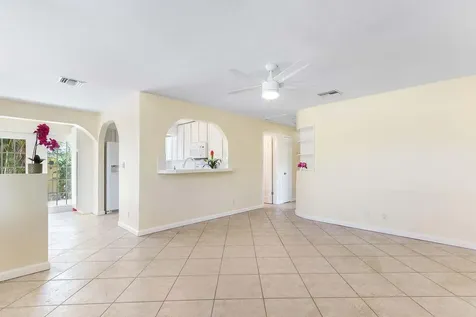 272 NE 13th Street Delray Beach FL 33444