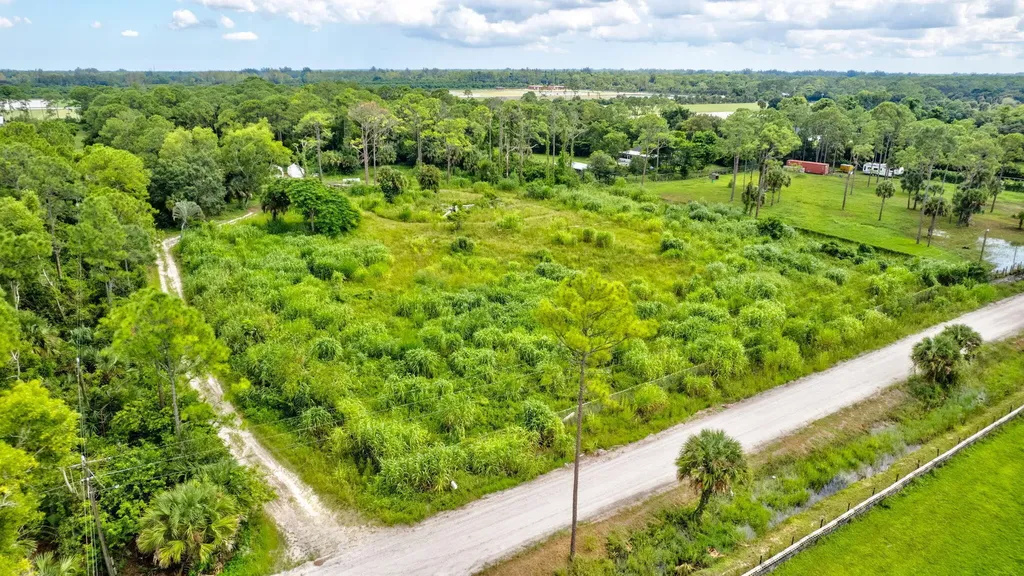 15532 43rd Road N Loxahatchee Groves FL 33470