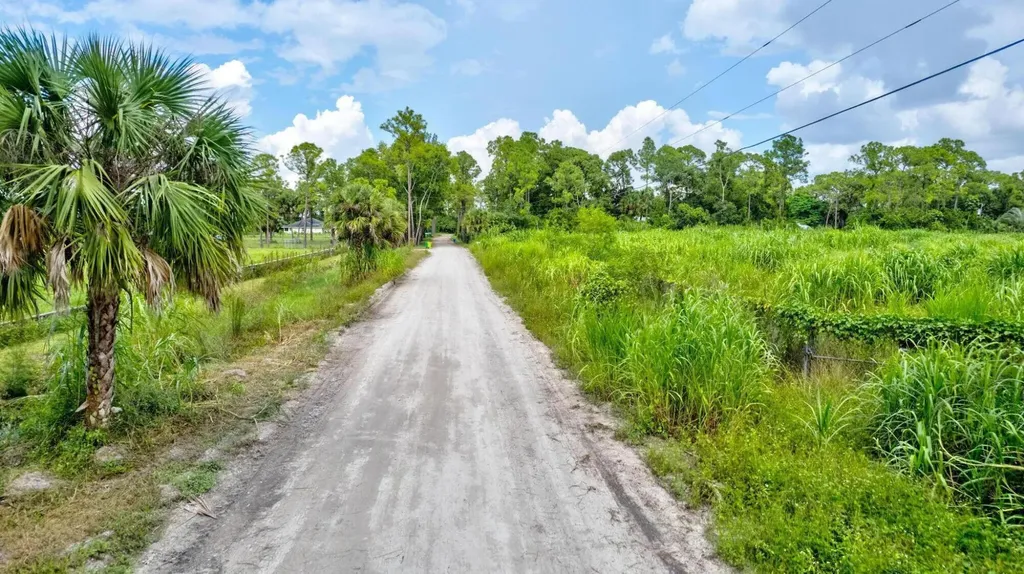 15532 43rd Road N Loxahatchee Groves FL 33470