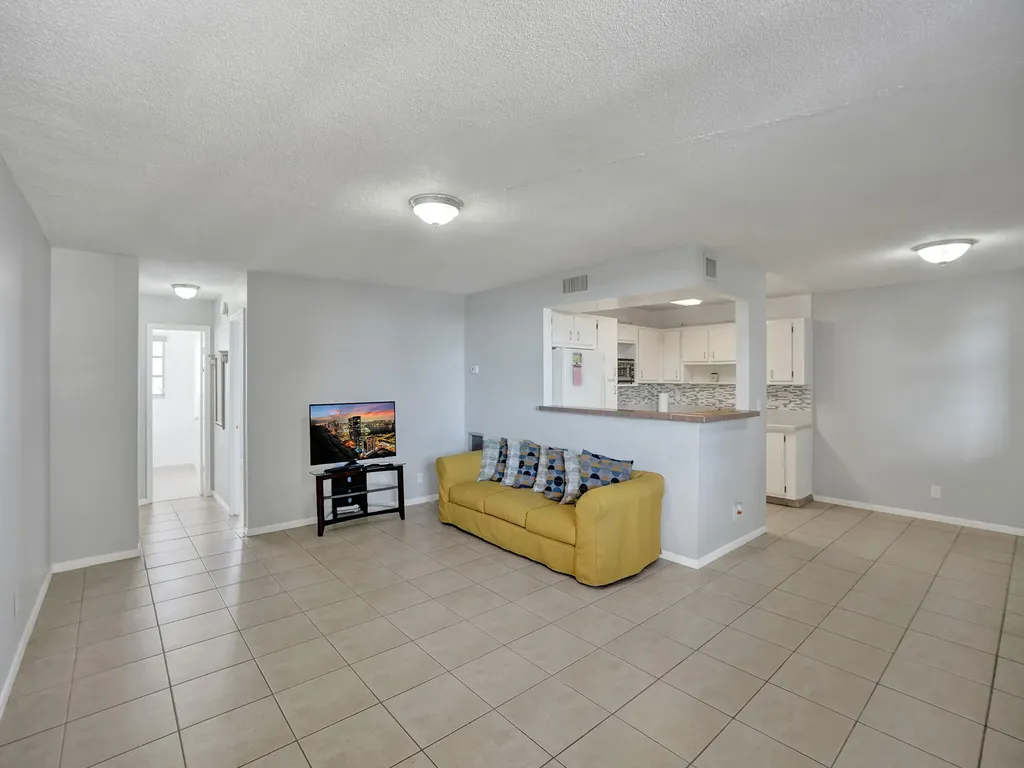 1811 Jefferson Street Hollywood FL 33020