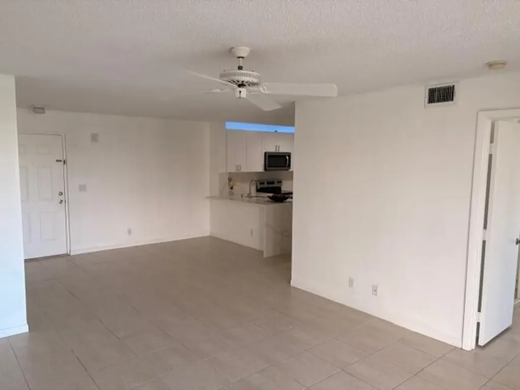 5661 Riverside Drive Coral Springs FL 33067