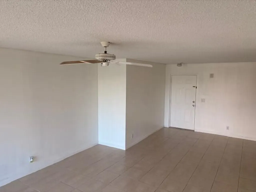 5661 Riverside Drive Coral Springs FL 33067