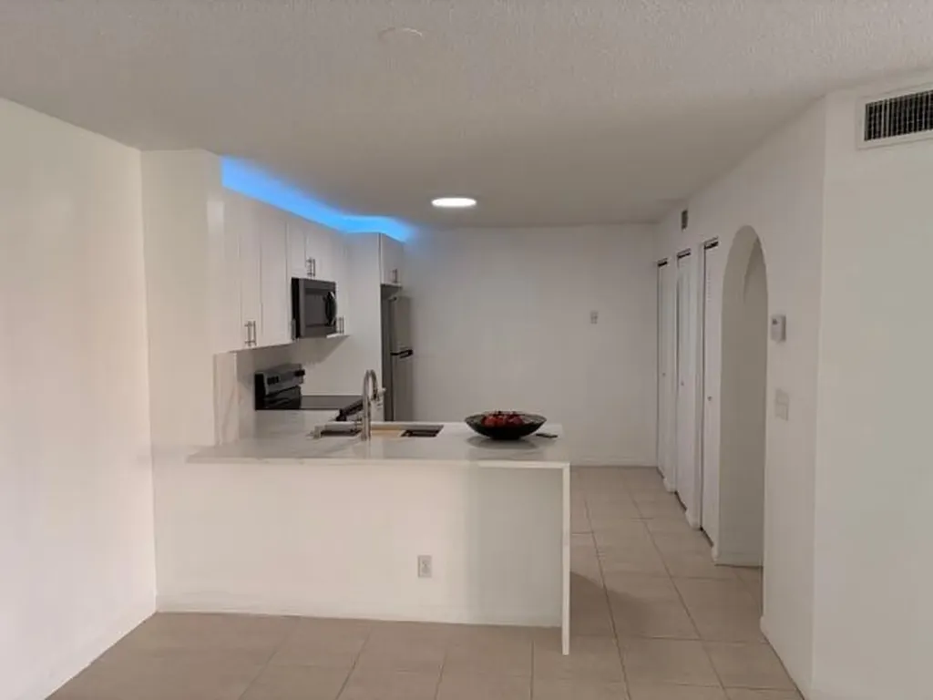 5661 Riverside Drive Coral Springs FL 33067