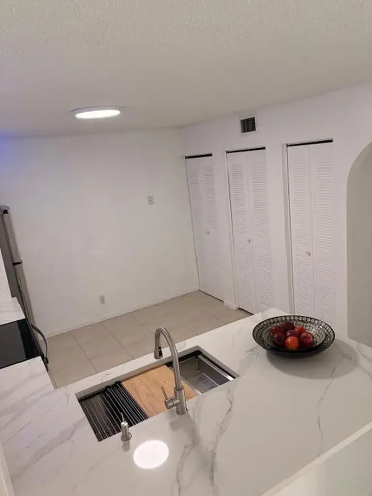 5661 Riverside Drive Coral Springs FL 33067