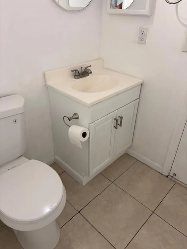 5661 Riverside Drive Coral Springs FL 33067
