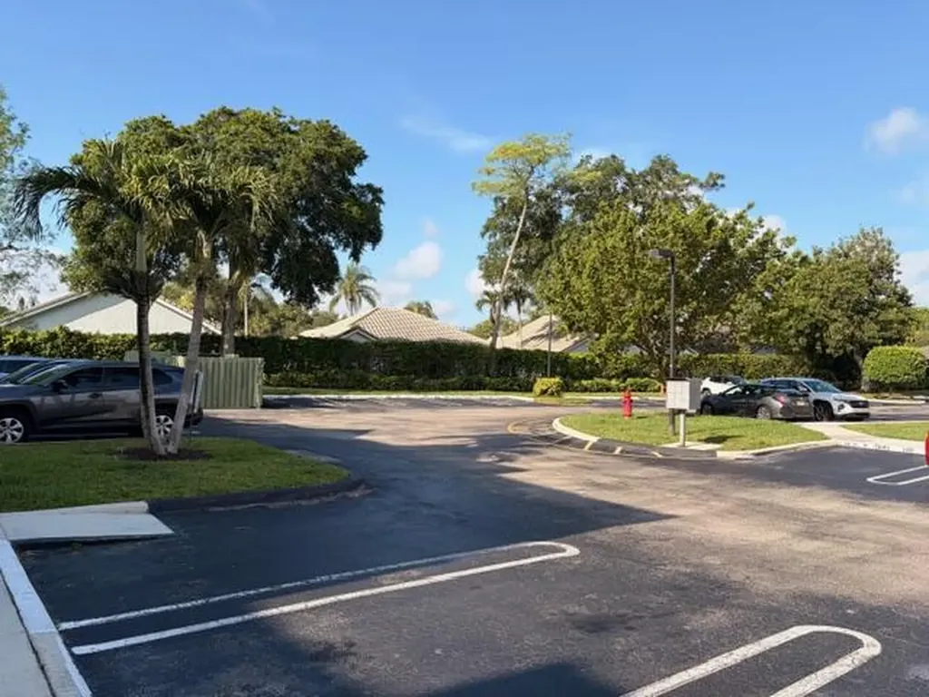 5661 Riverside Drive Coral Springs FL 33067
