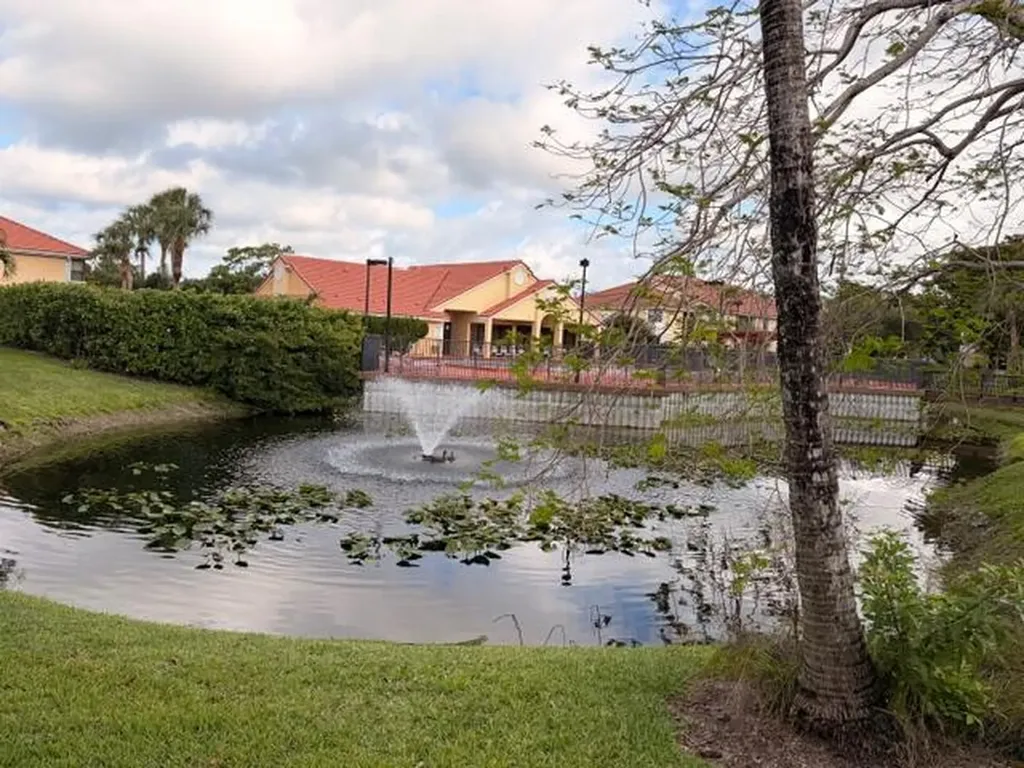 5661 Riverside Drive Coral Springs FL 33067