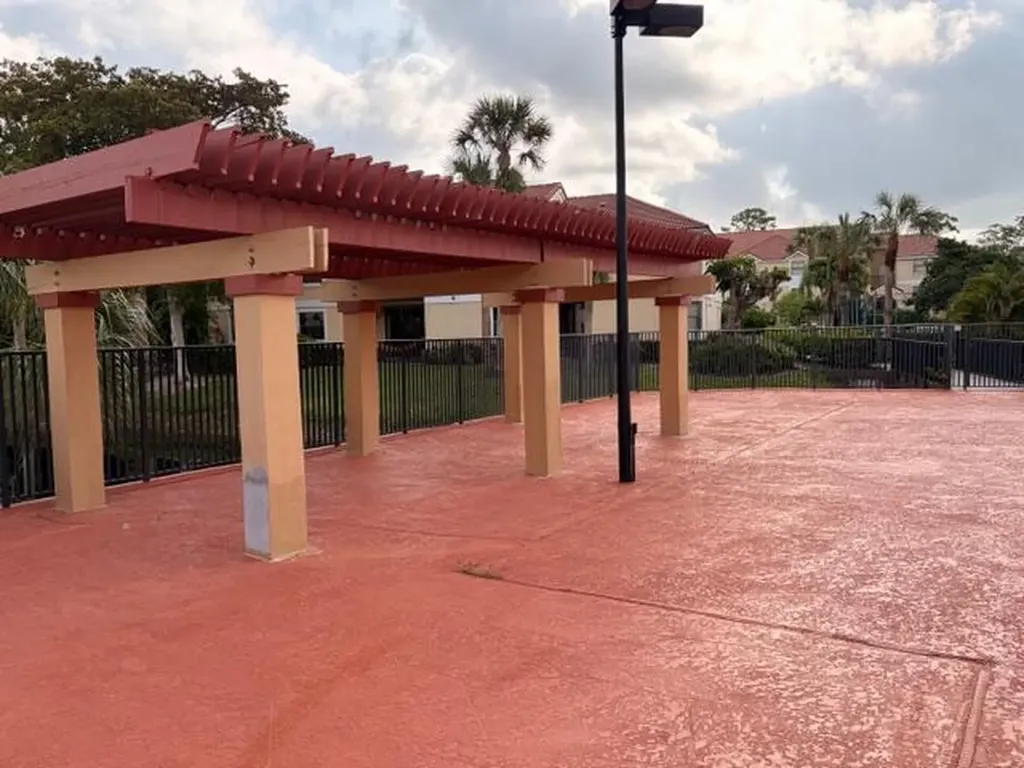 5661 Riverside Drive Coral Springs FL 33067