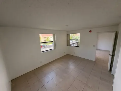 5661 Riverside Drive Coral Springs FL 33067