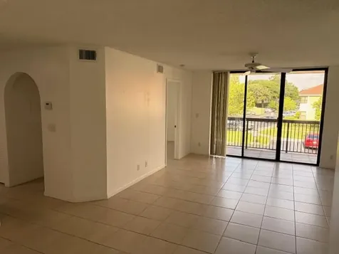 5661 Riverside Drive Coral Springs FL 33067