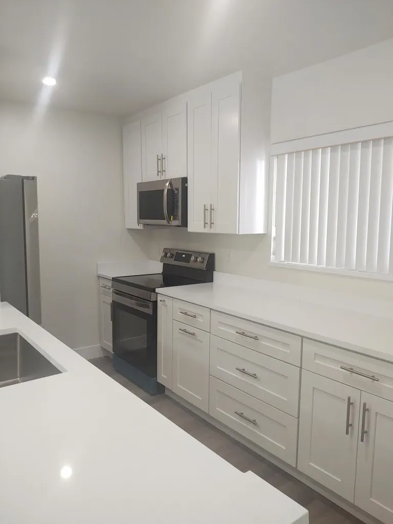 140 NW 70th Boca Raton FL 33487