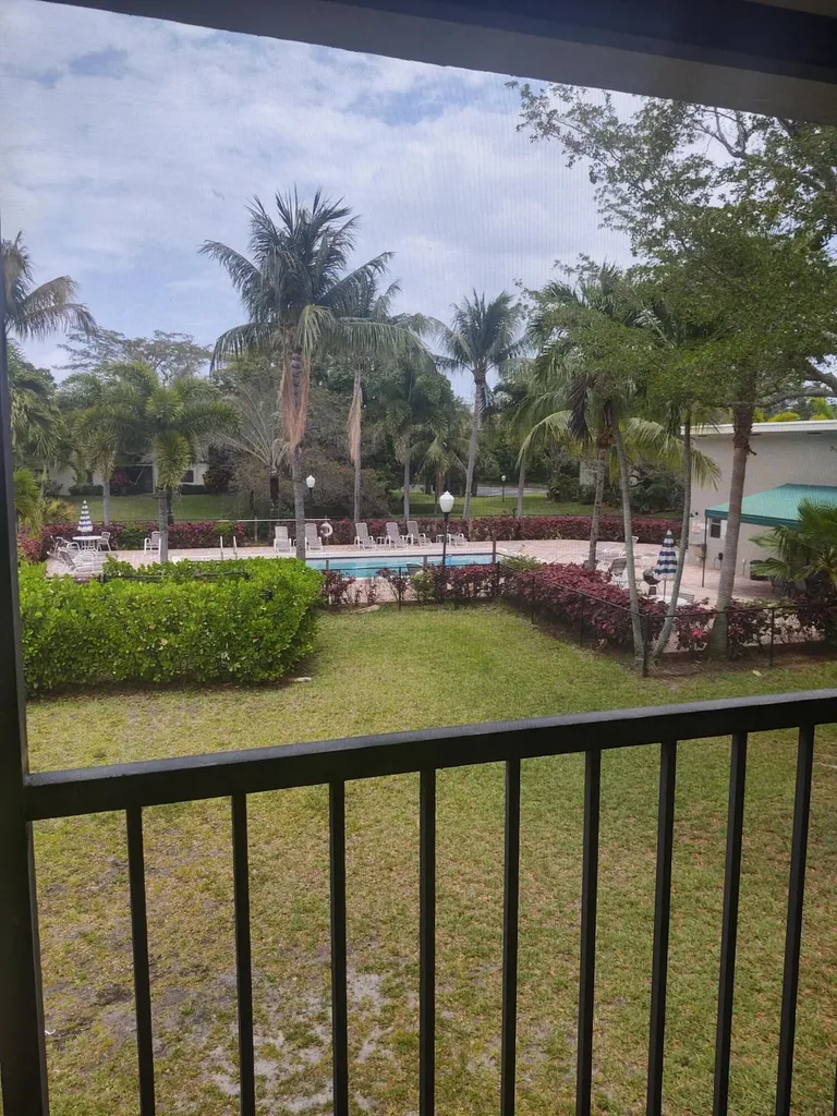 140 NW 70th Boca Raton FL 33487