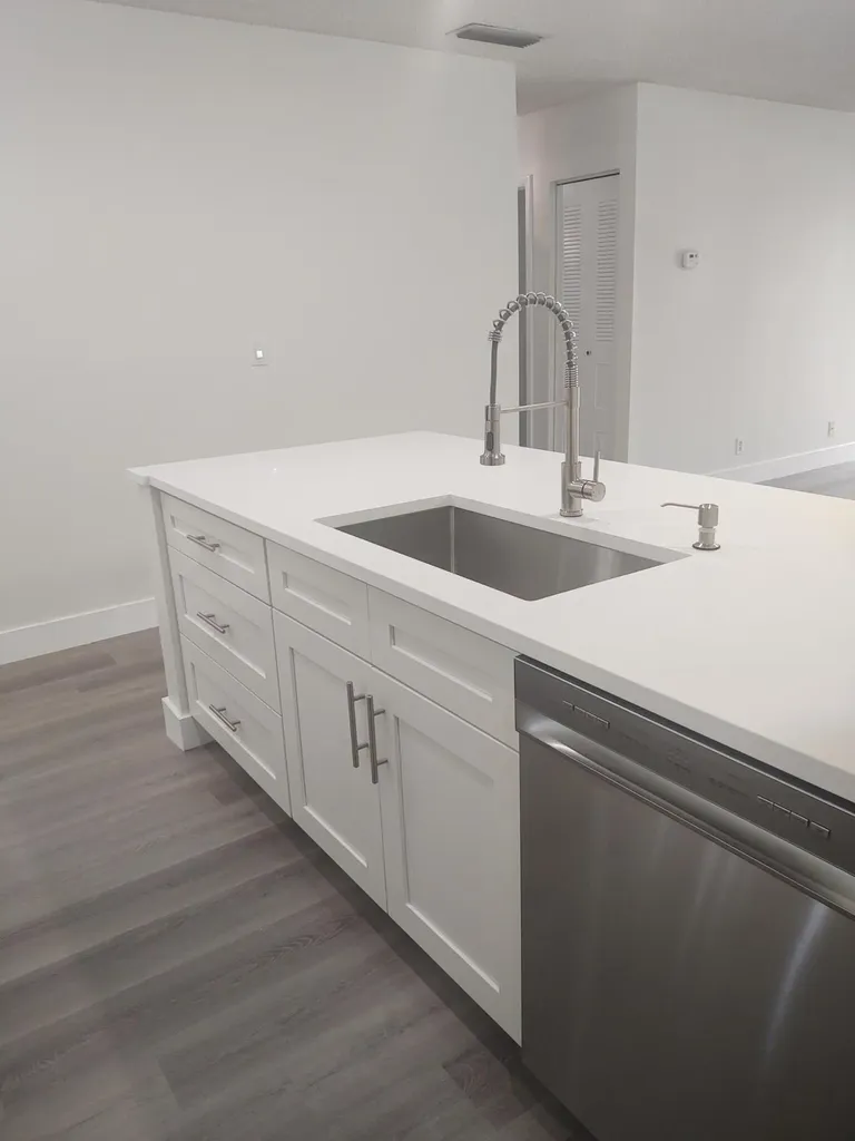 140 NW 70th Boca Raton FL 33487