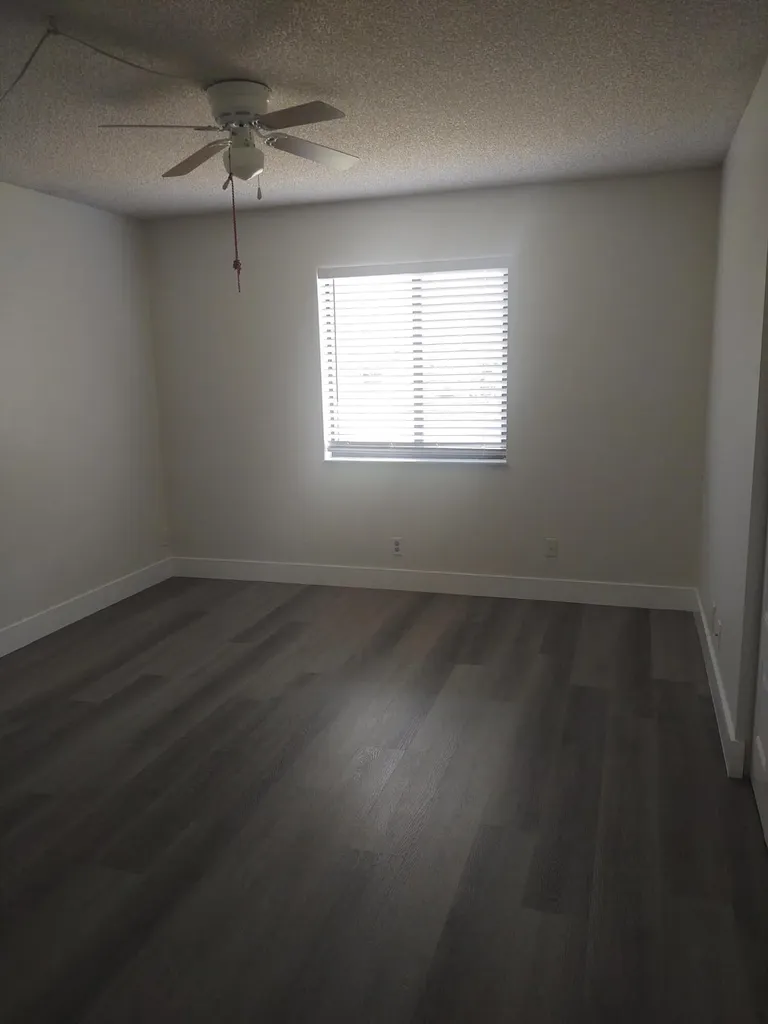 140 NW 70th Boca Raton FL 33487