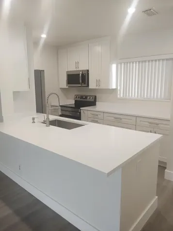 140 NW 70th Boca Raton FL 33487