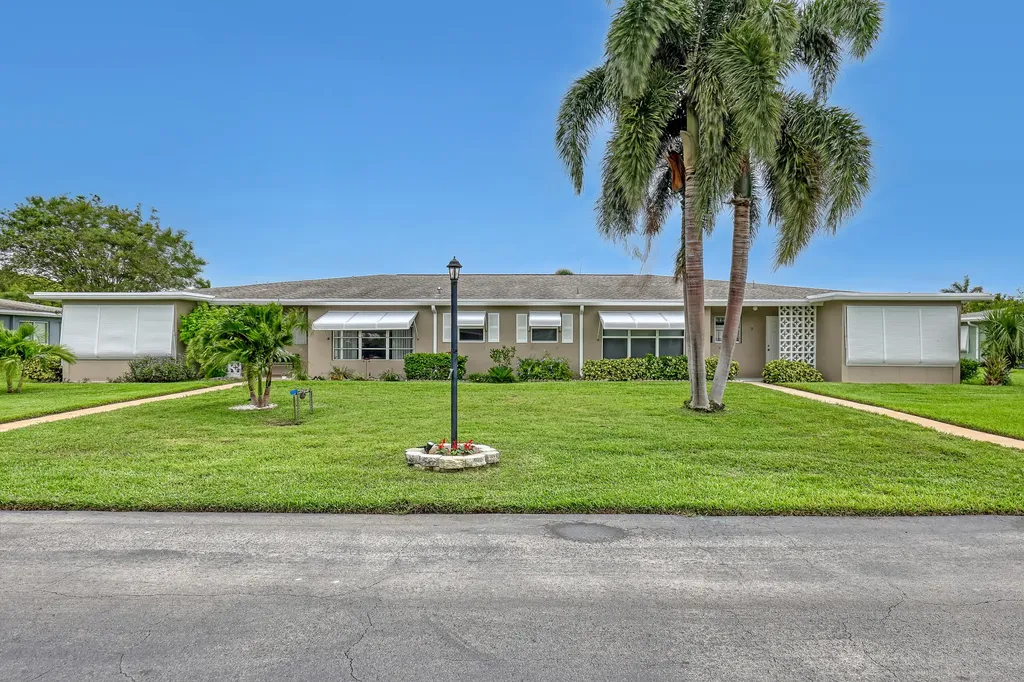 245 Main Boulevard Boynton Beach FL 33435