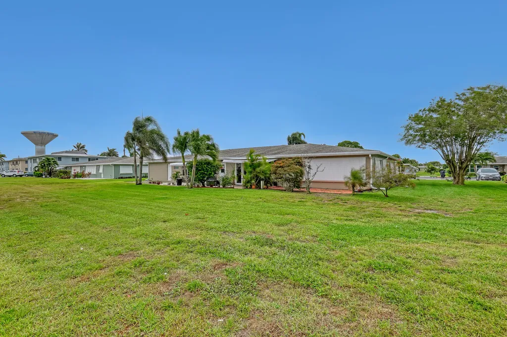 245 Main Boulevard Boynton Beach FL 33435