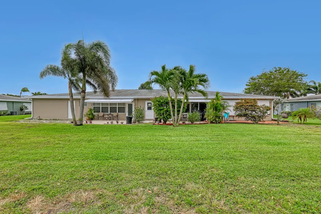245 Main Boulevard Boynton Beach FL 33435