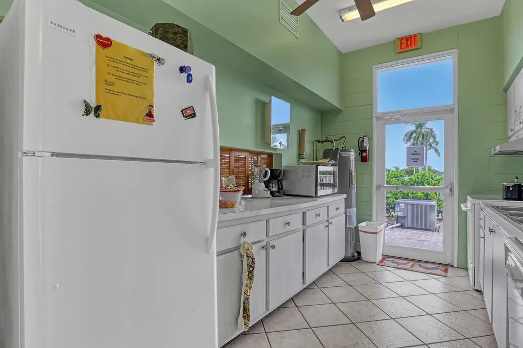 245 Main Boulevard Boynton Beach FL 33435