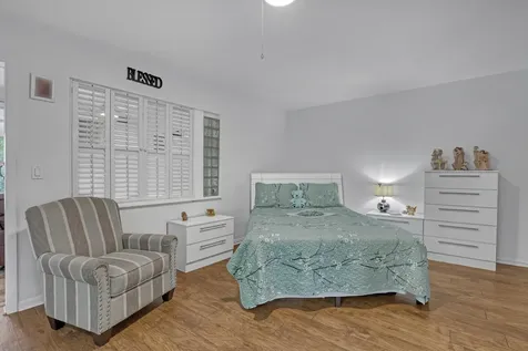 245 Main Boulevard Boynton Beach FL 33435