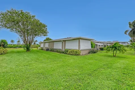 245 Main Boulevard Boynton Beach FL 33435