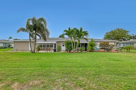 245 Main Boulevard Boynton Beach FL 33435