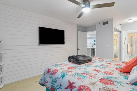 140 Yacht Club Way Hypoluxo FL 33462